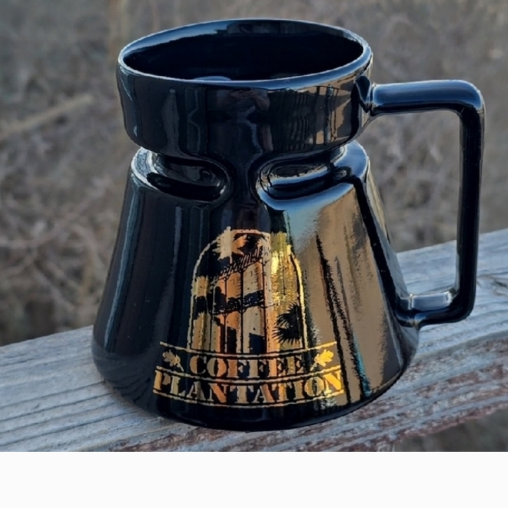 HOTJO Coffee Plantation Black Gold  Ceramic Mug